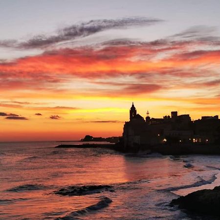 Apartamento Con Oficina Y Vistas Al Mar Sitges Exterior foto